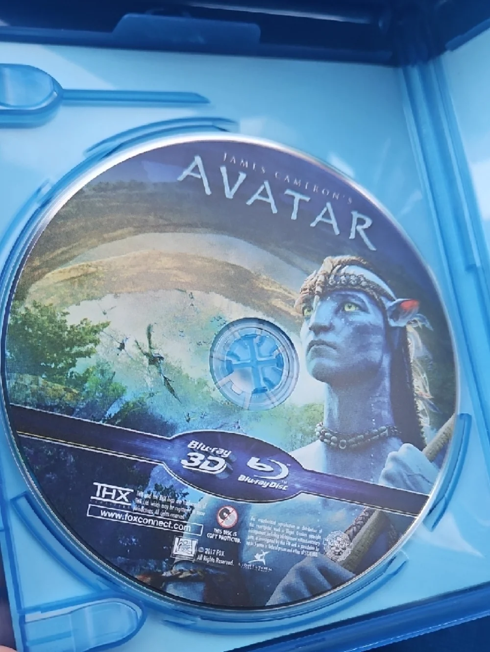 π3/$25π Avatar Blu-ray 3D/DVD Combo - Picture 4 of 5